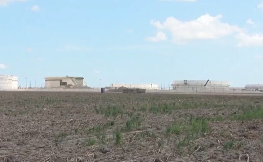 EPIC Crude Holdings recently began construction of 19 oil and gas storage tanks on 500 acres across the road from a Calallen residential neighborhood. Not many officials, including Carolyn Vaughn, the area’s Nueces County commissioner, knew the tanks were coming. Vaughn set up two town hall meetings to bring residents and company representatives to the table. The next meeting is 5:30 p.m. September 19 at Hill Top Community Center, 11425 Leopard St. in Corpus Christi. Courtesy photo