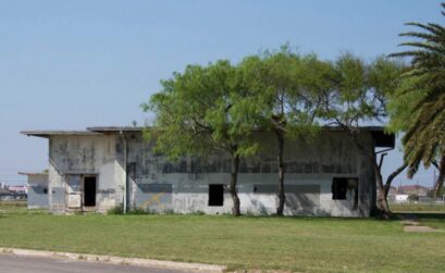 An abandoned building at Bill Witt Park on Corpus Christi’s Southside, along with two other structures, is due to be torn down as part of a $460,000 renovation plan.