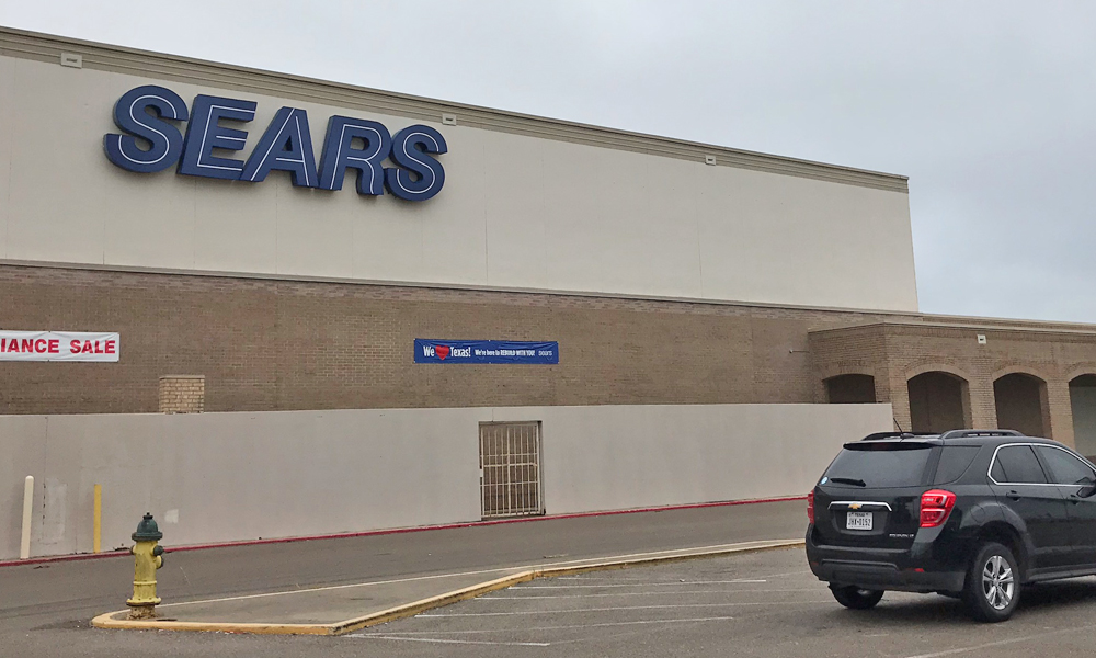The Sears store in Sunrise Mall, Corpus Christi, will remain open as the company files for bankruptcy and prepares to close 200 stores by the end of the year. Photo by Roland Chiapoco