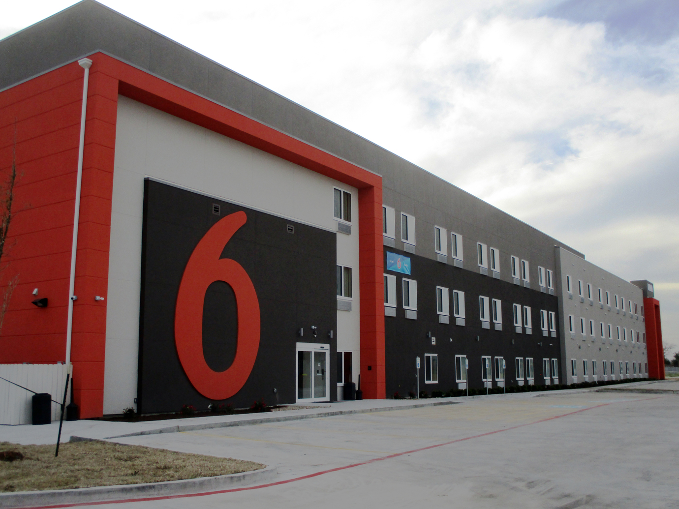 Motel 6/Studio 6 combo opens in Corpus Christi - 101 Corpus